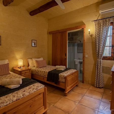 Ta' Salvu Holiday Home Xagħra Esterno foto